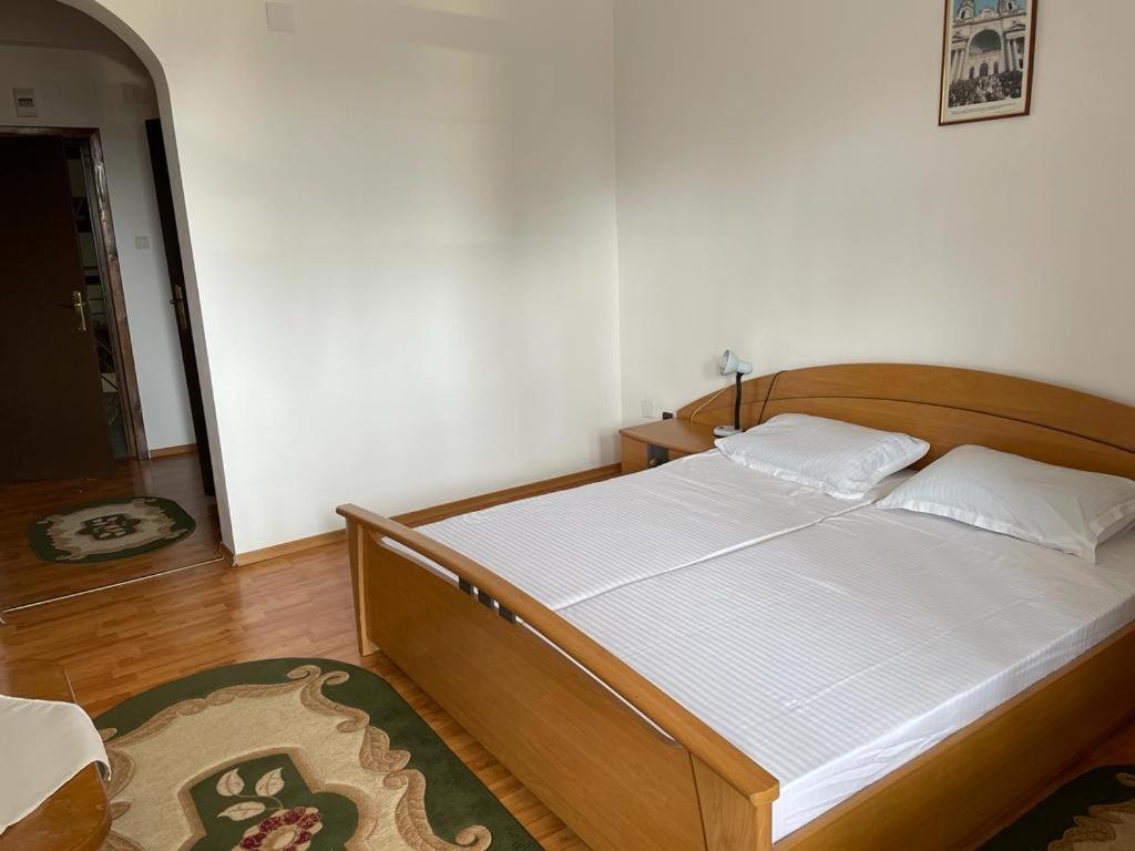 Casa "Ierusalim-Hozeva-Hozeva" Pension Minastirea Neamt Buitenkant foto