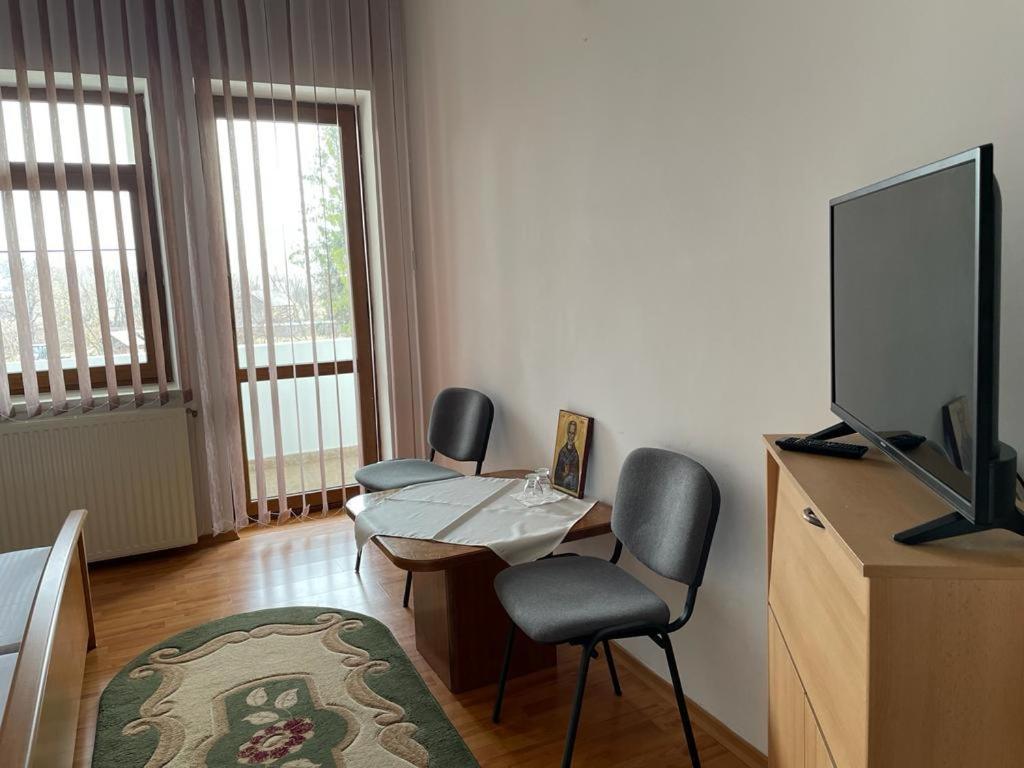 Casa "Ierusalim-Hozeva-Hozeva" Pension Minastirea Neamt Buitenkant foto